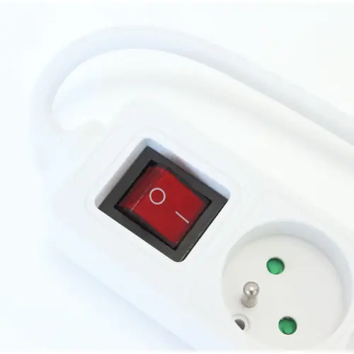 Blocs 5 prises - Avec USB et interrupteur - Câble 4m