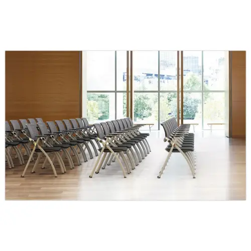 Chaise r&eacute;sille pliable et encastrable - Mont&eacute;e 