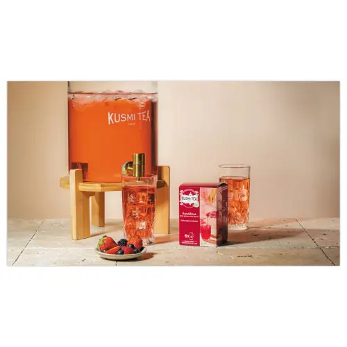 Bo&icirc;te de 6 grands sachets d'infusion AquaRosa bio Kusmi Tea 