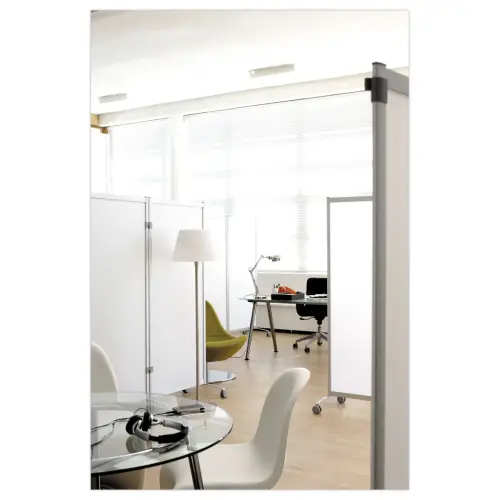 2 Cloisons mobiles translucides sur roulettes - PAPERFLOW
