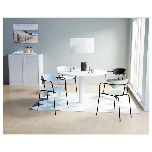 2 Chaises bistro pieds noirs assise noire