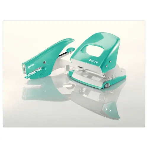 Perforateur blanc 2 trous coloré 30 feuilles - Vert menthe - LEITZ