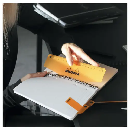 Cahier couverture carton - 160 pages A4+lign&eacute; - Noir - RHODIA 