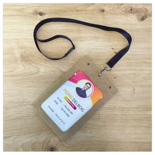 50 Pochettes de badge A6 cartonnées