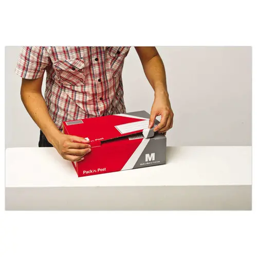 Boîte pour envoi postal GPV taille M 32,5 x 24 x 10,5 cm