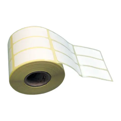 rouleau de 600 étiquettes blanches en rouleau AVERY 67x34mm