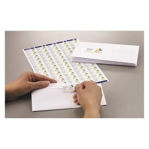 25 planches de 65 &eacute;tiquettes blanches - 38.1 x 21.2 mm - AVERY 