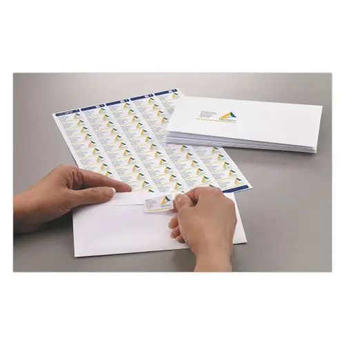 25 planches de 65 &eacute;tiquettes blanches - 38.1 x 21.2 mm - AVERY 