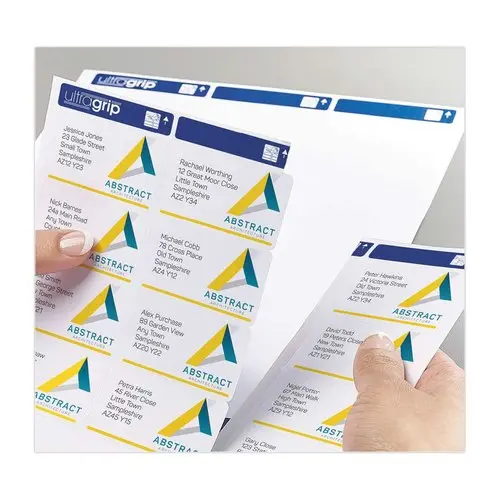 100 Planches de 18 étiquettes adresses blanches pour imprimantes laser - 63,5 x 46,6 mm - AVERY