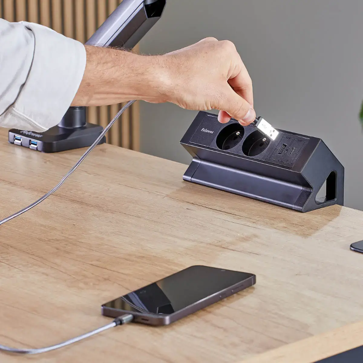Unité d'Électrification - Power Desk 2 - USB-A USB-C - Noir - FELLOWES