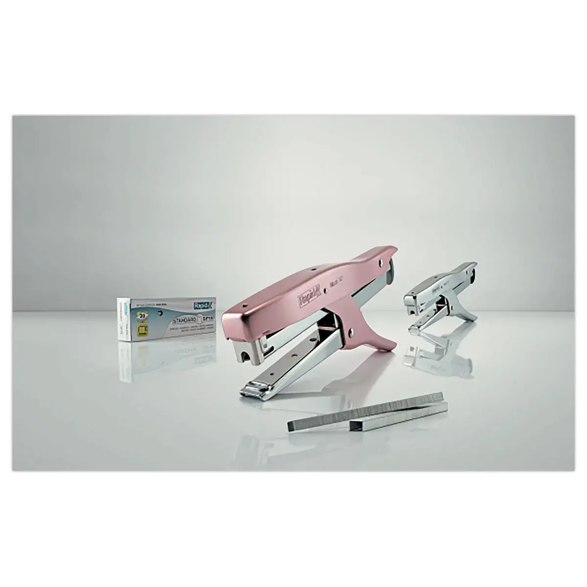 Pince agrafeuse Sp19 1/4 - rose mat - RAPID + une boite de 5000 agrafes offerte