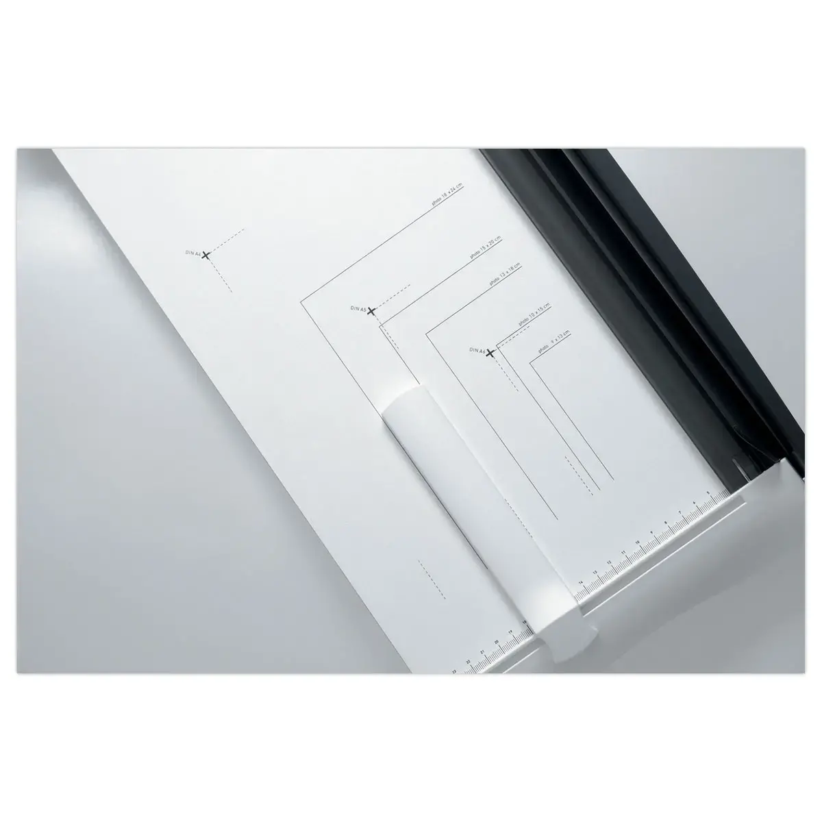 Cisaille IDEAL 1133 A4 - 15 feuilles