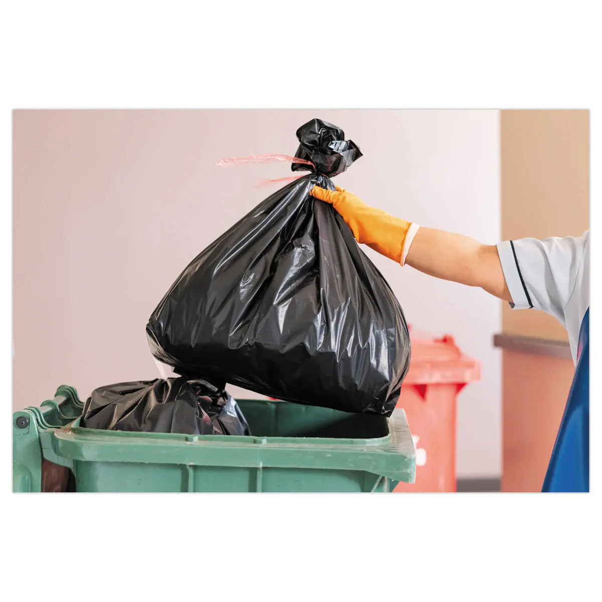 50 Sacs poubelles pour d&eacute;chets l&eacute;gers - 30 L 