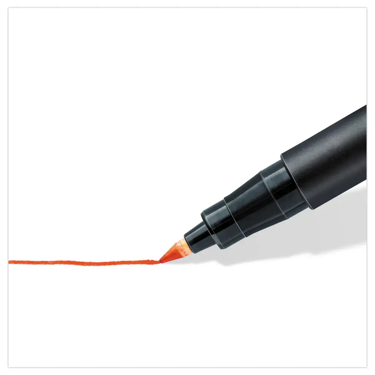 Feutre permanent universel Lumocolor - 0.6 mm - Rouge - STAEDTLER