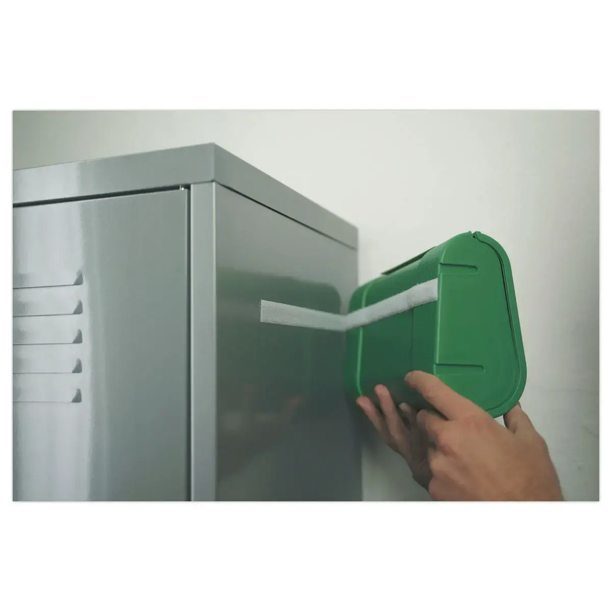 Bande auto-agrippante Universal On & Off - 20 mm x 2,5 m - Blanc - Tesa