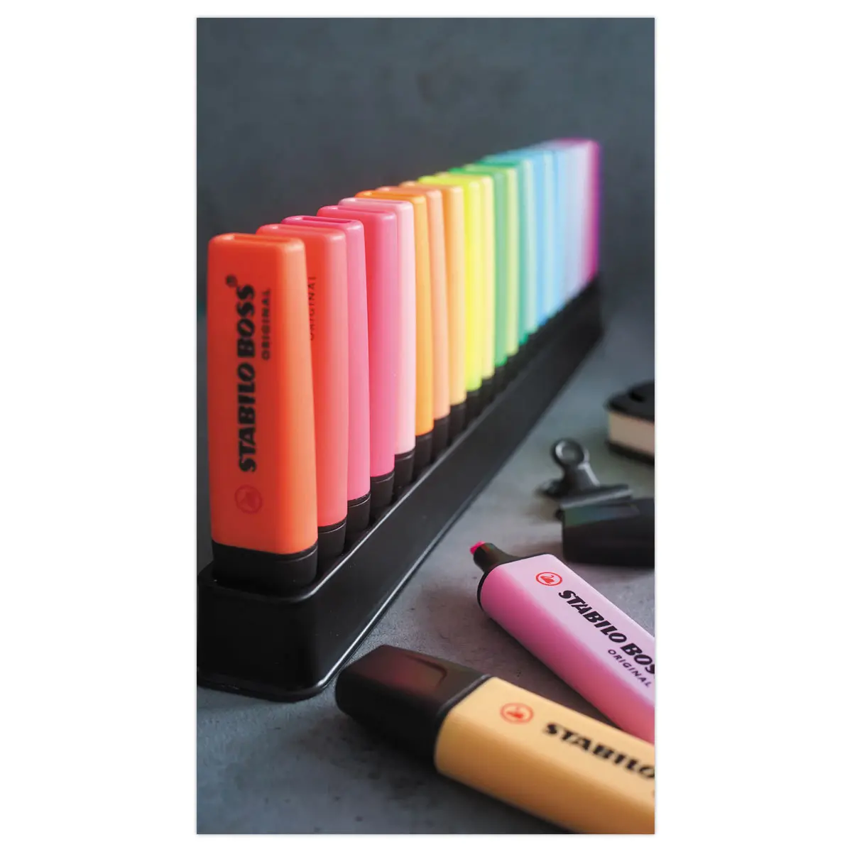 23 Surligneurs BOSS ORIGINAL - Pointe biseautée - Set de bureau - STABILO