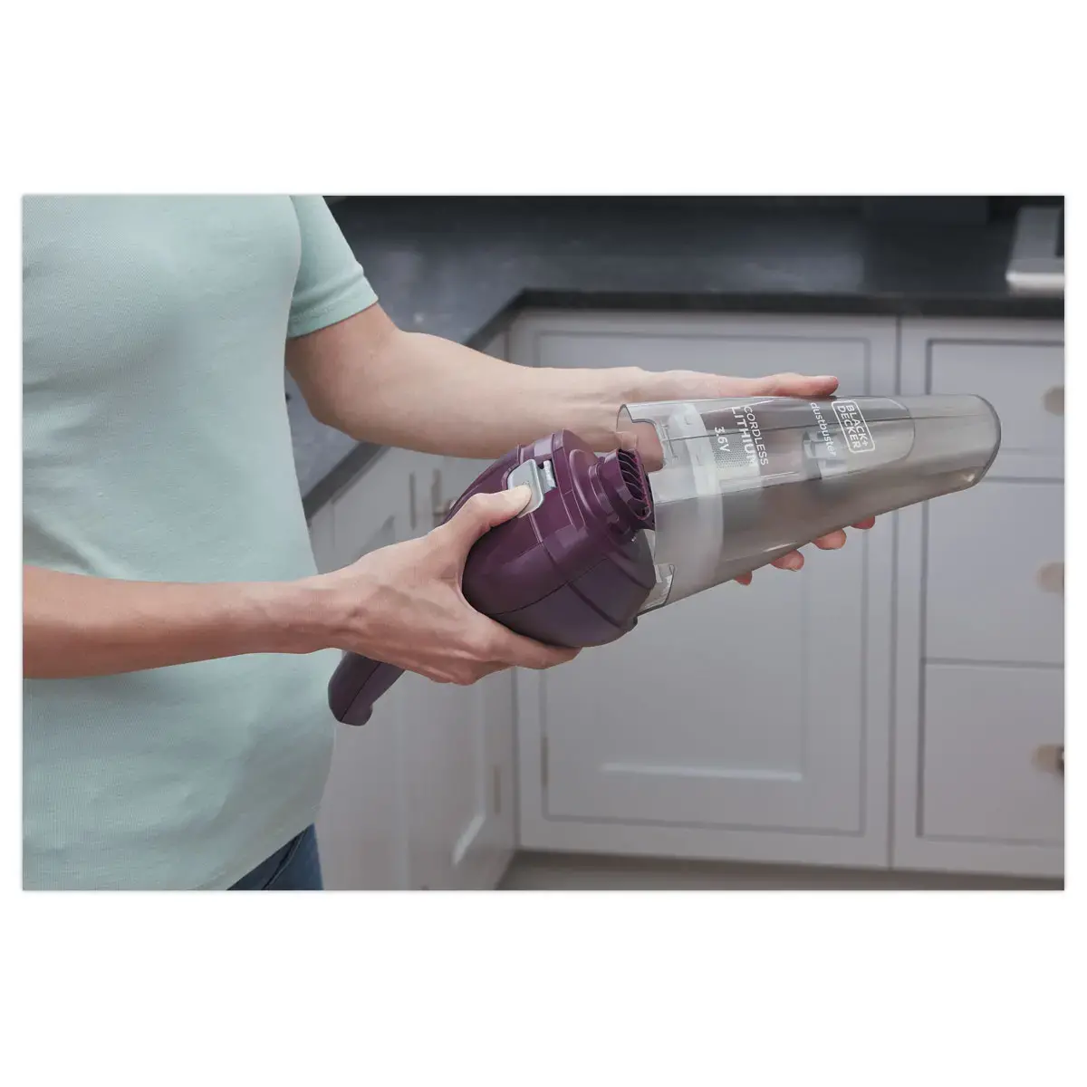 Aspirateur &agrave; main sans sac - 3,6V/1,5AH - BLACK+DECKER 