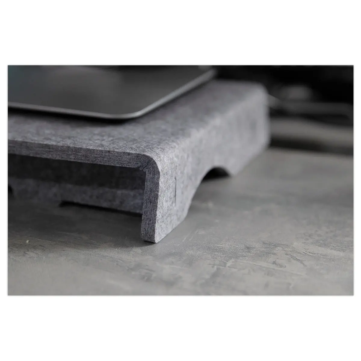 Support écran recyclé Circular Q-riser50