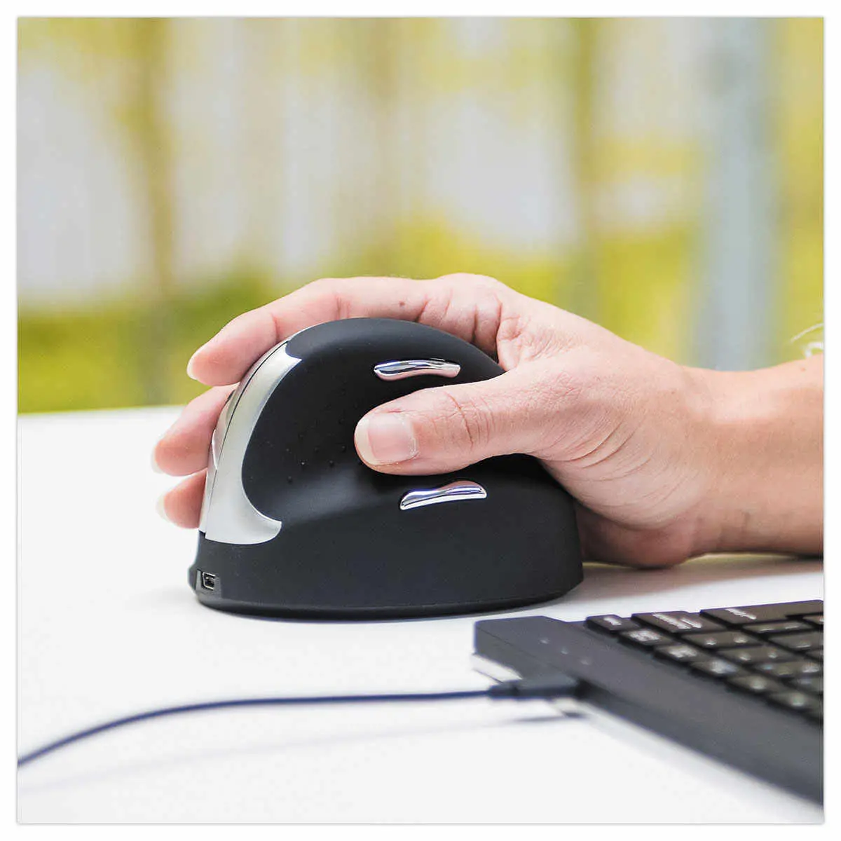 Souris ergonomique R-Go HE Break bluetooth pour droitier mod&egrave;le moyen 