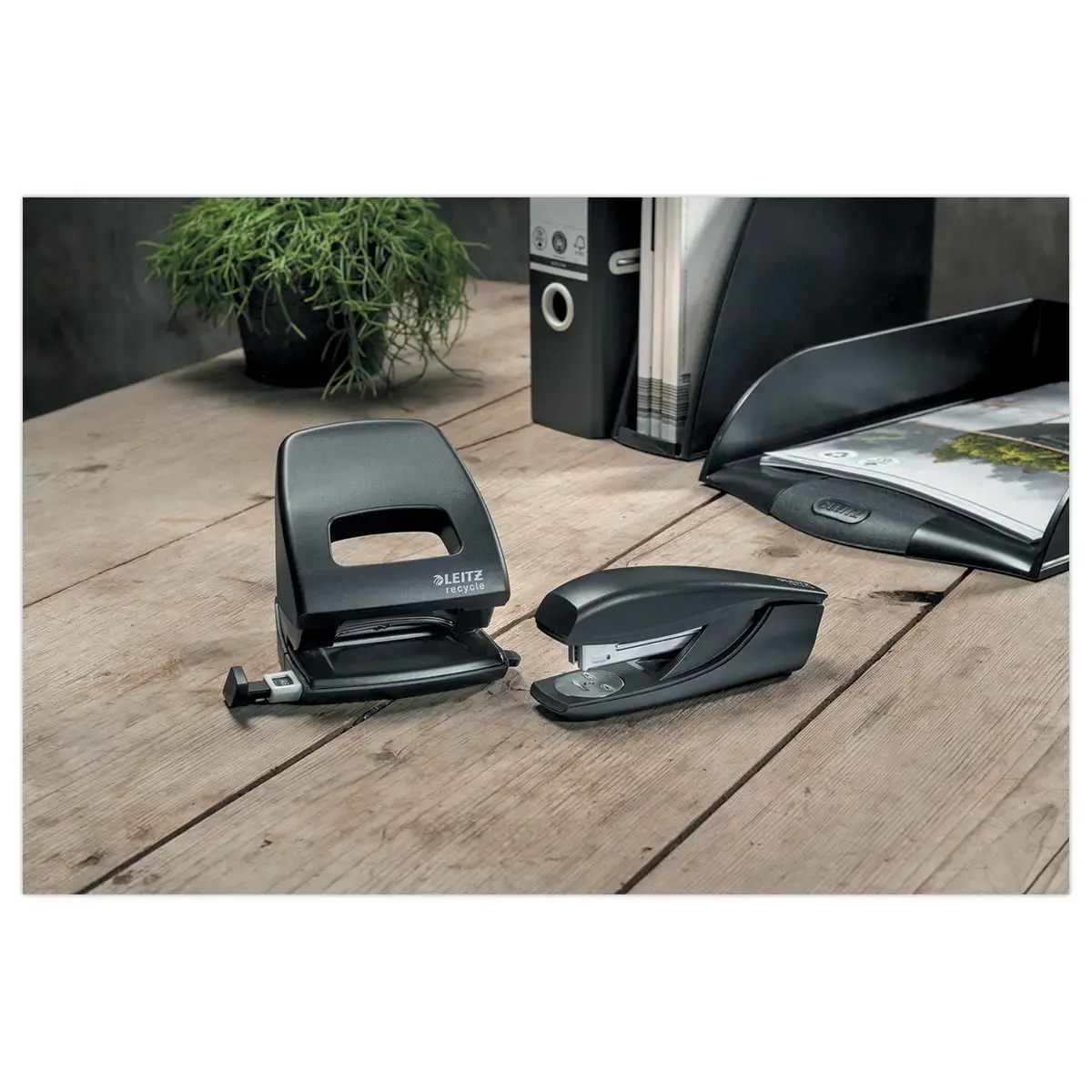Agrafeuse NeXXt Recycle 30 feuilles - Noir - LEITZ