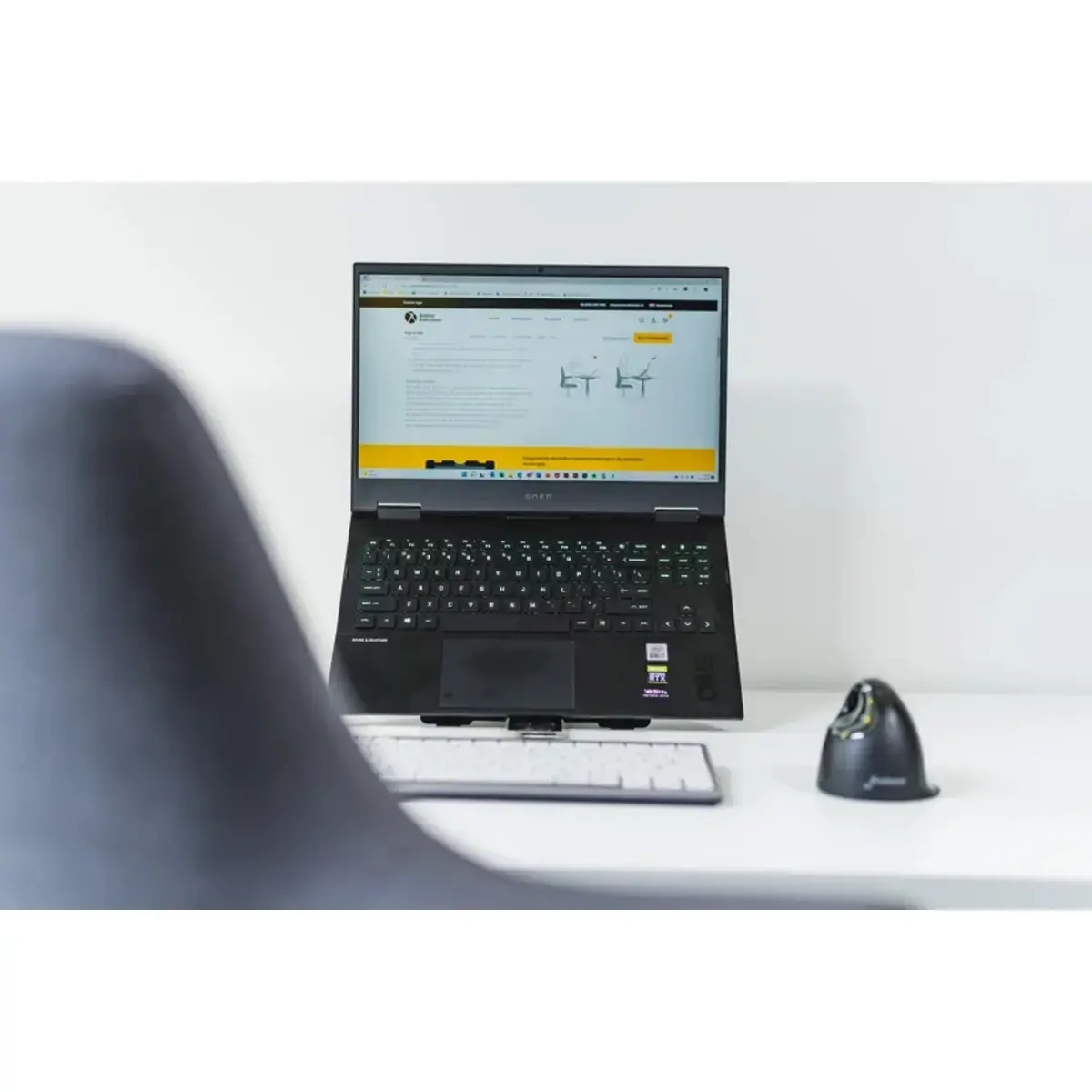 Support int&eacute;gr&eacute; pour ordinateur portable ultrastand universal 