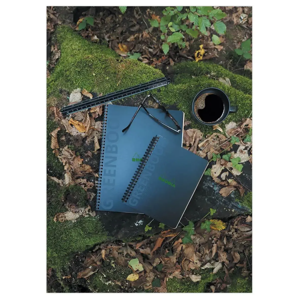 Cahier Rhodia polypropylène recyclé 160 pages A4+ Ligné. Noir