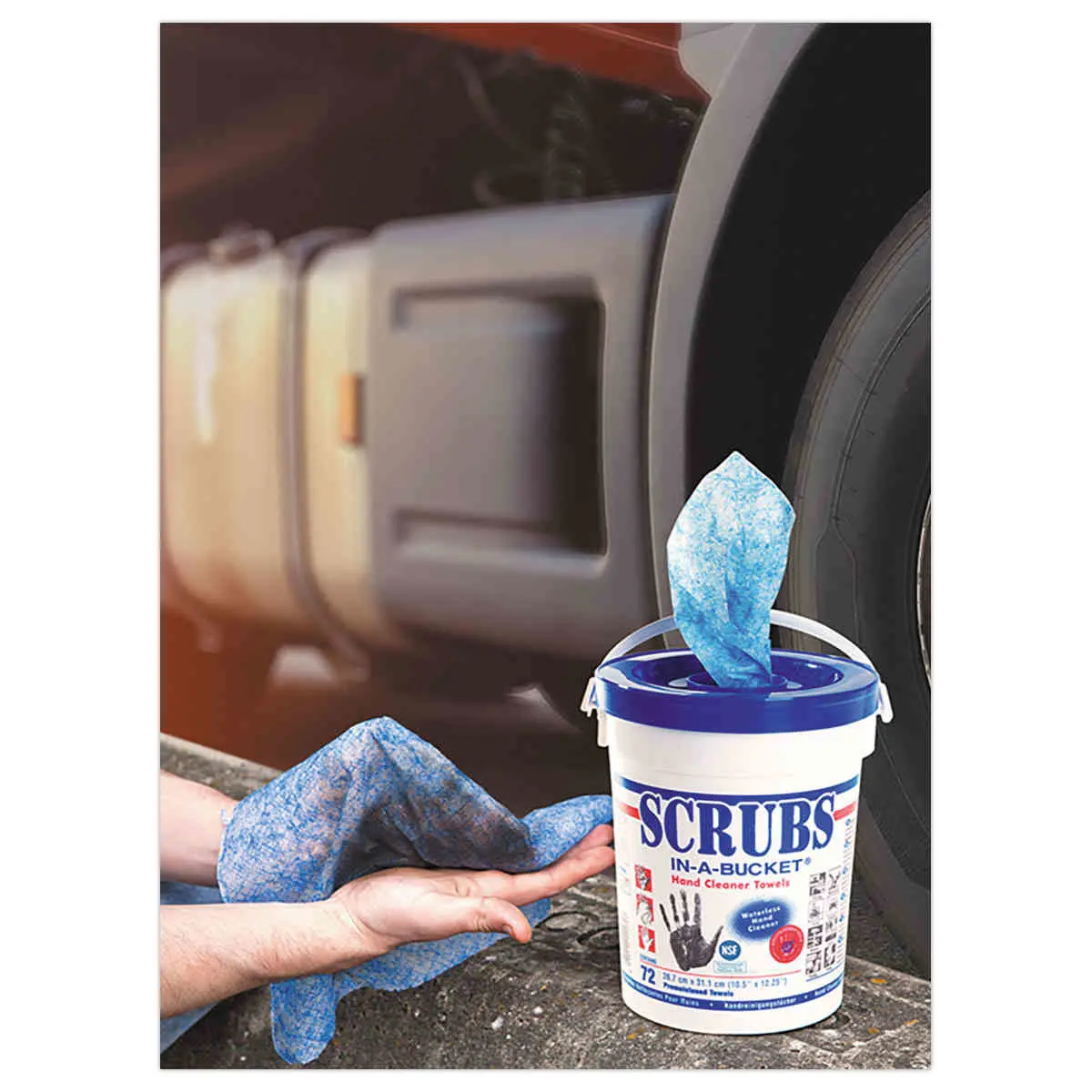 Lingettes nettoyantes mains en atelierSCRUBS