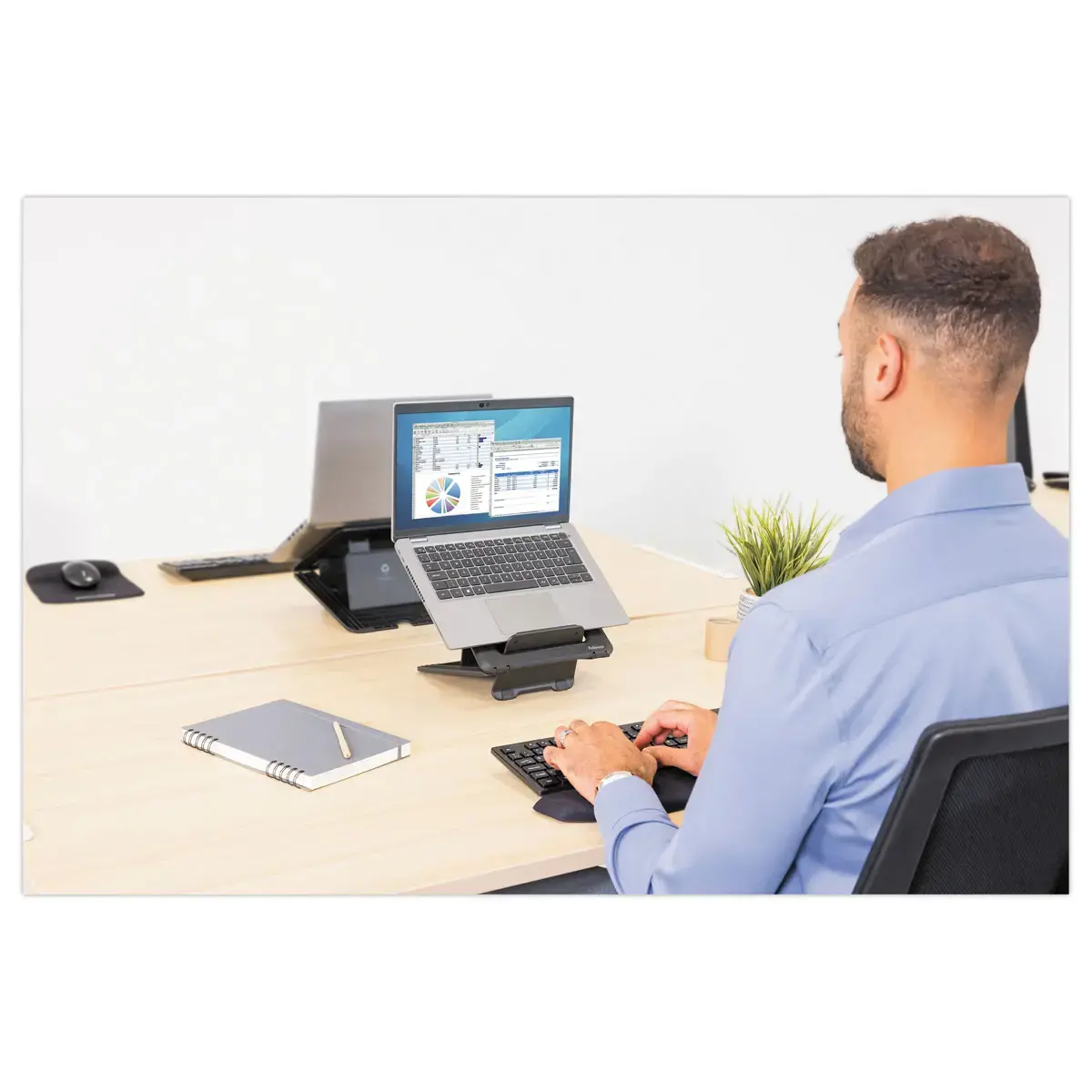 Support PC Portable Breyta - Noir - FELLOWES