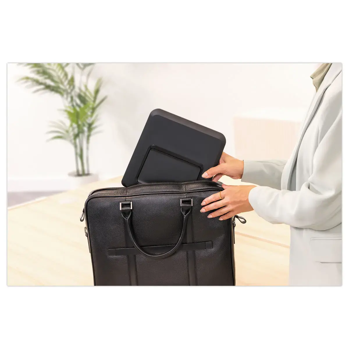 Support PC Portable Breyta - Noir - FELLOWES