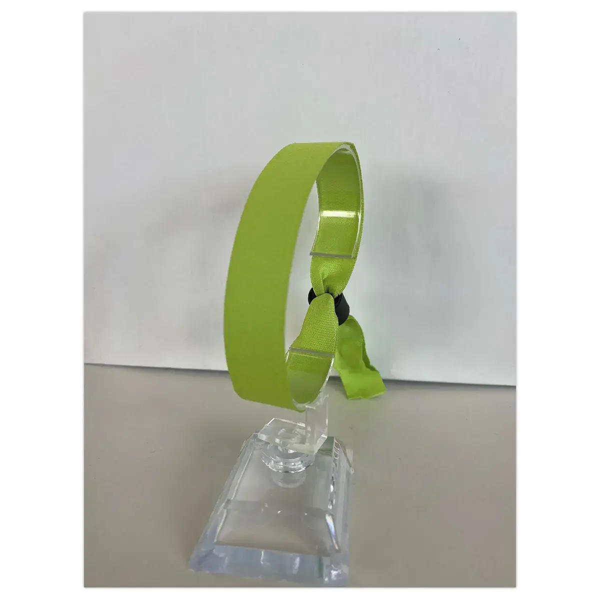 100 bracelets en tissu verts