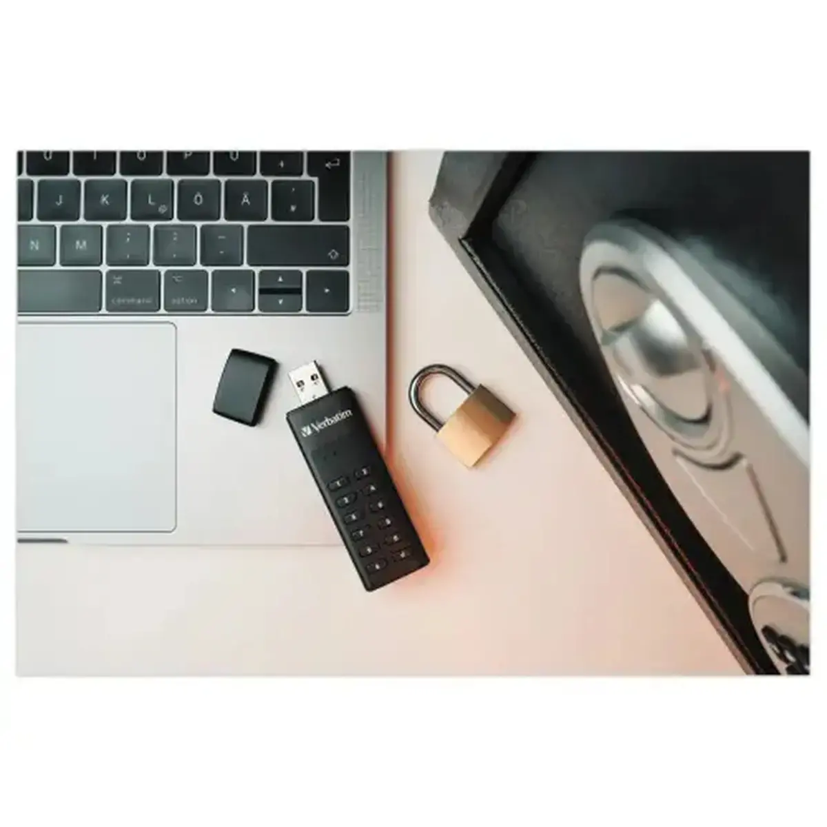 Cl&eacute; USB Chiffr&eacute;e Verbatim 128Go USB 3.0 