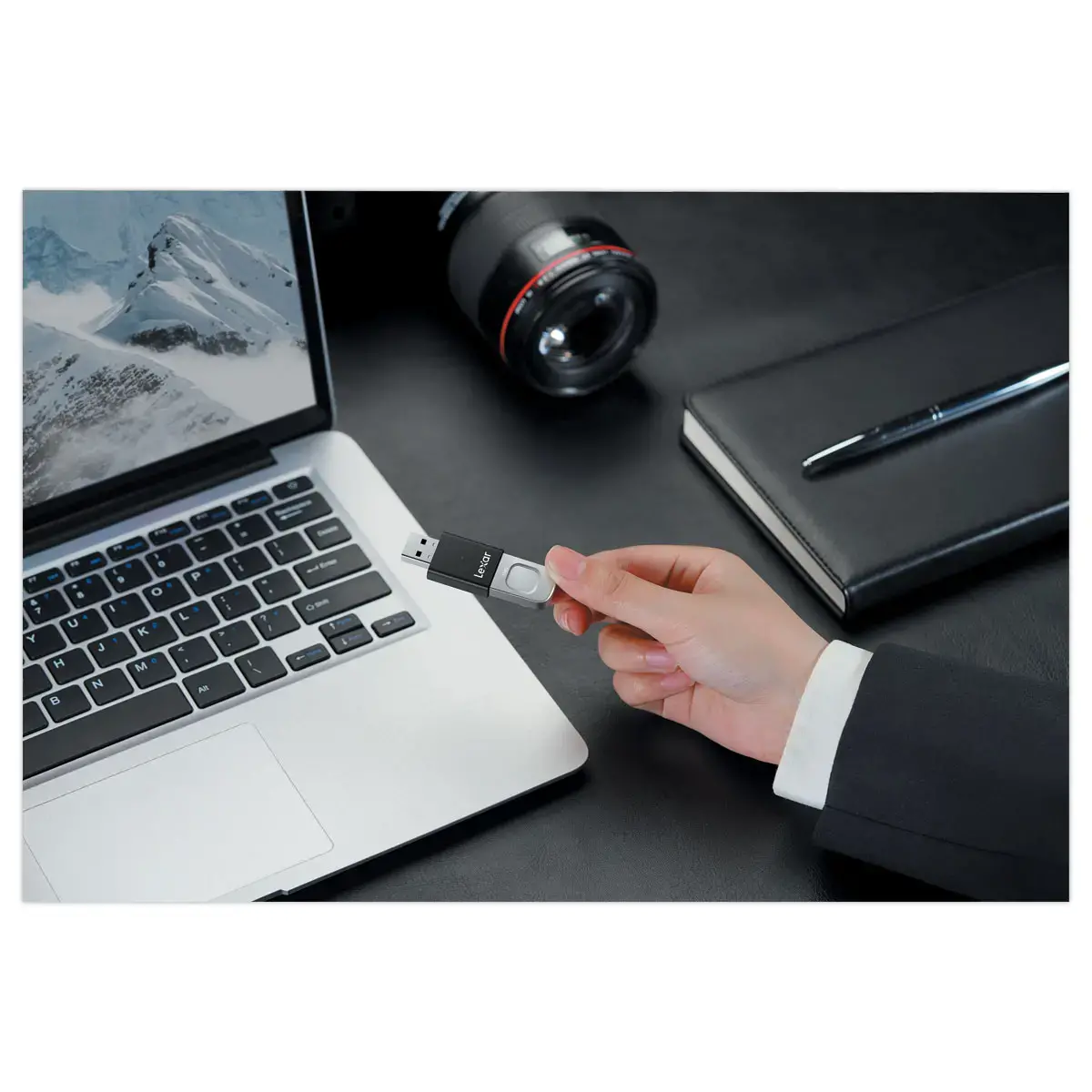 Clé USB 3.2 F35 PRO Lexar sécurisée 128Go