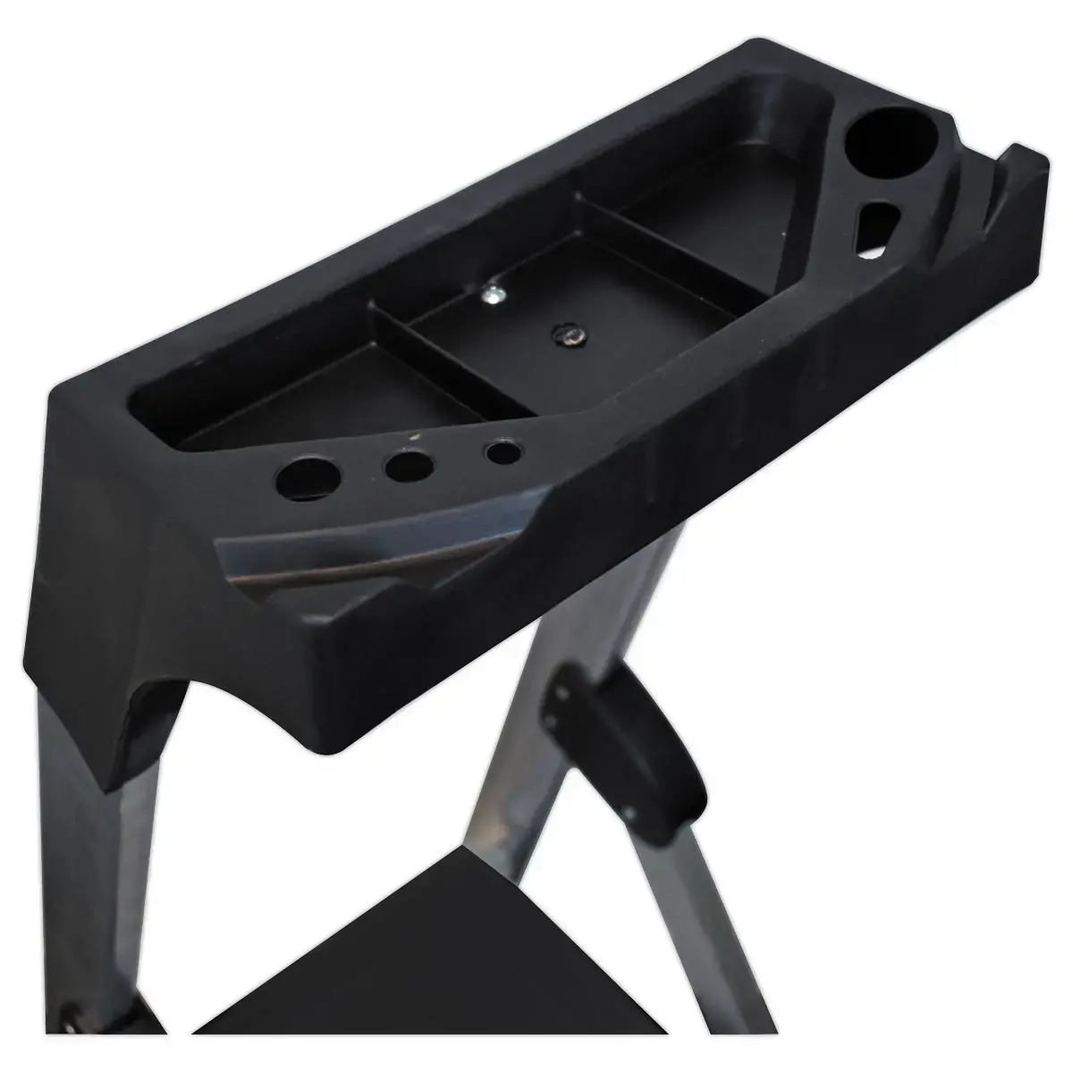 Escabeau 3 marches porte-outils 