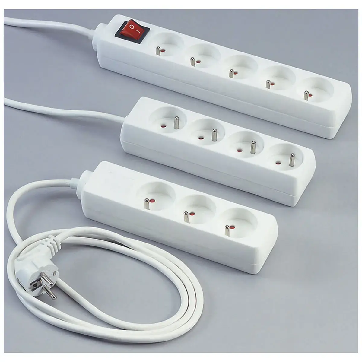 Multiprises 5 prises - Avec interrupteur - C&acirc;ble 1,5 m 