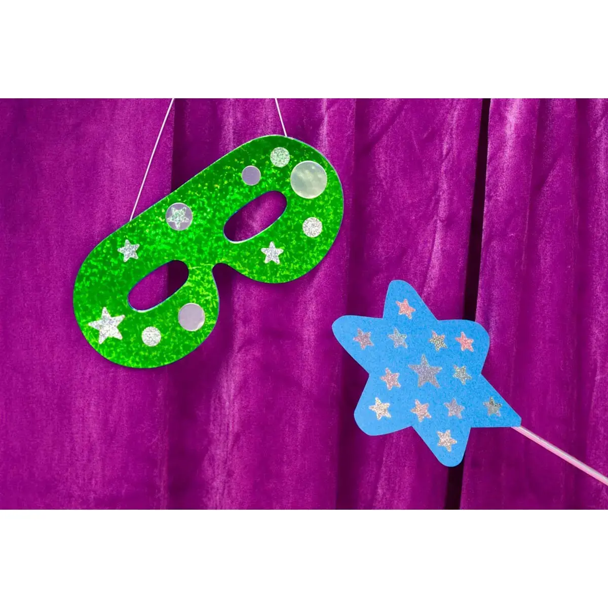 Gommettes &eacute;toiles 12,5 et 19,5 mm argent holographique 3 feuilles - Apli 